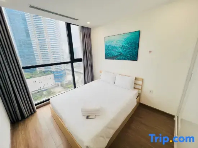 1 Bedroom Luxury Apartment with city view