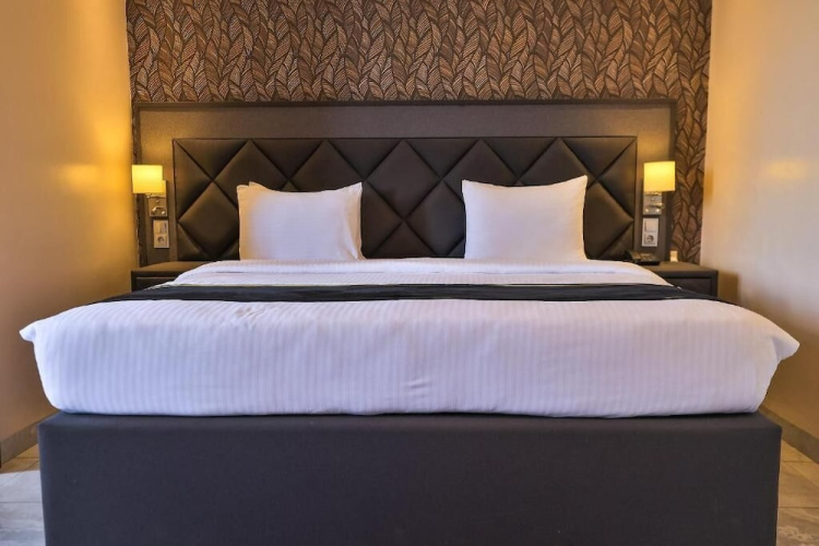 Homefree Hotel by signature