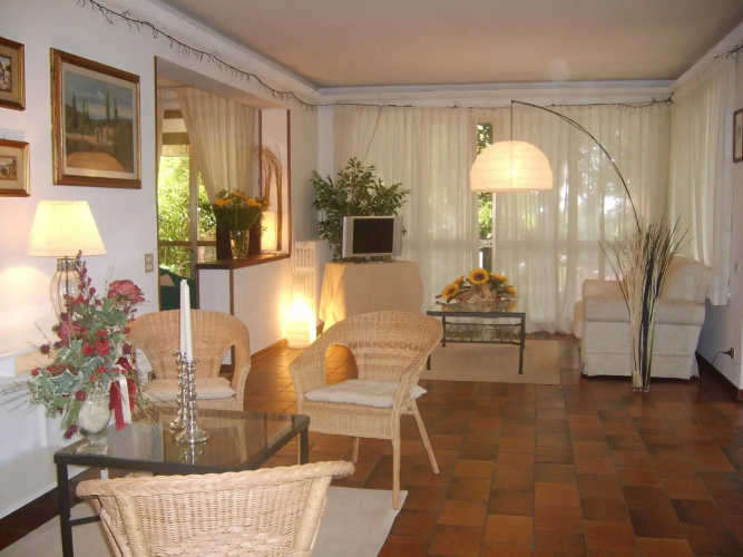 Hotel Monti