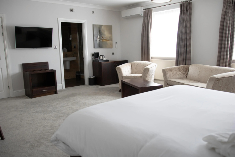Lion Hotel