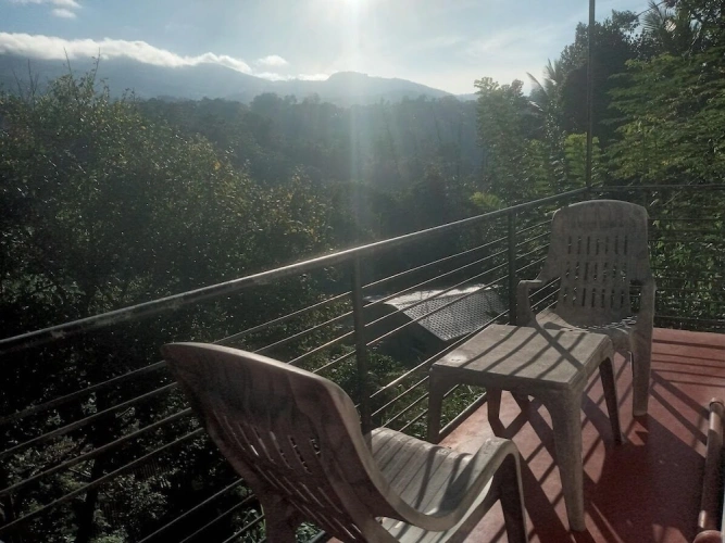 Apartment with balcony and with mountain view