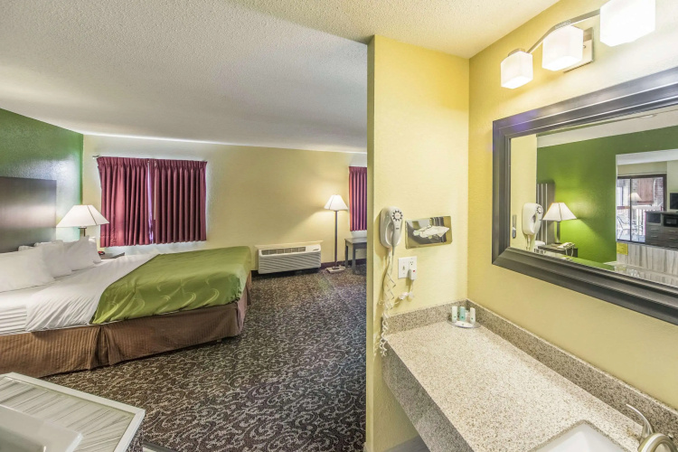 Quality Inn Decatur near US-224