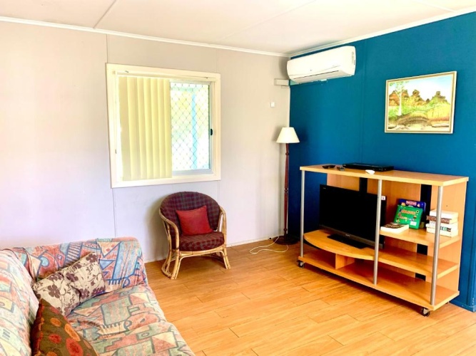 2 Bedrooms Cottage