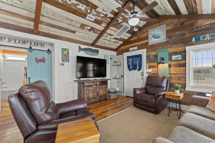 The Cozy Cottage