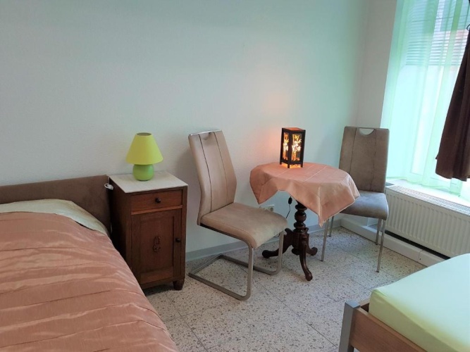 Standard Triple room