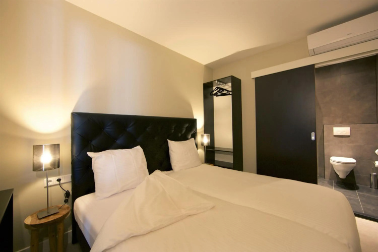 Camp Inn Hotel