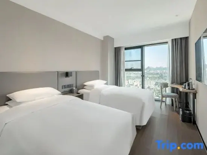 Standard Double room with view