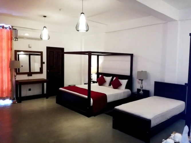 Deluxe Triple room