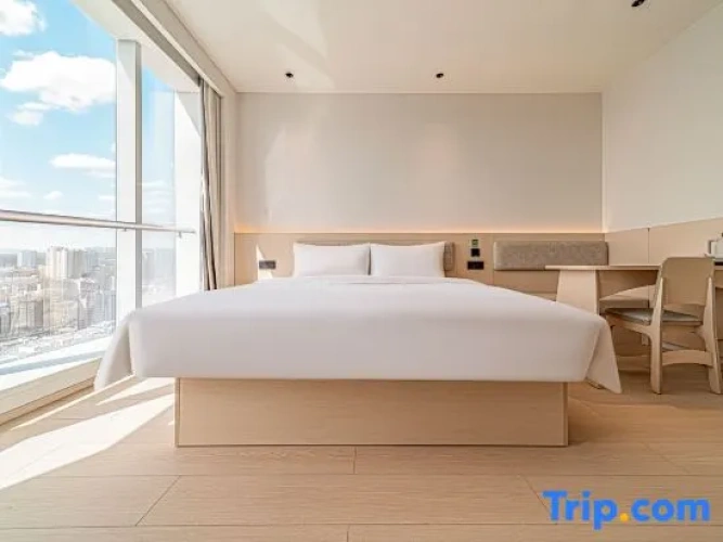Standard Double room with view