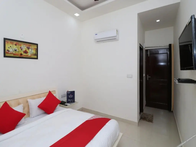 Hotel Golden Leaf By OYO Rooms