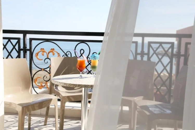 1 Bedroom Apartment with balcony and with sea view