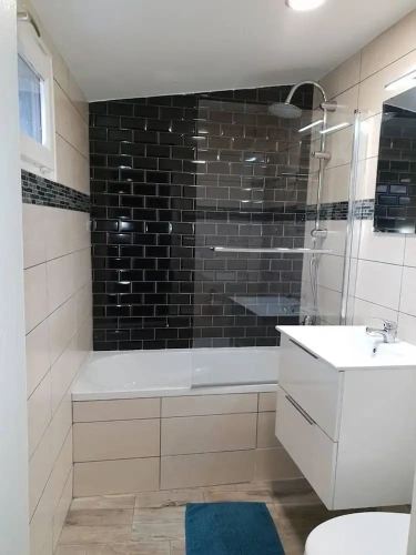 Standard Double room with city view