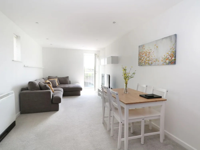 25 Saddlery Way