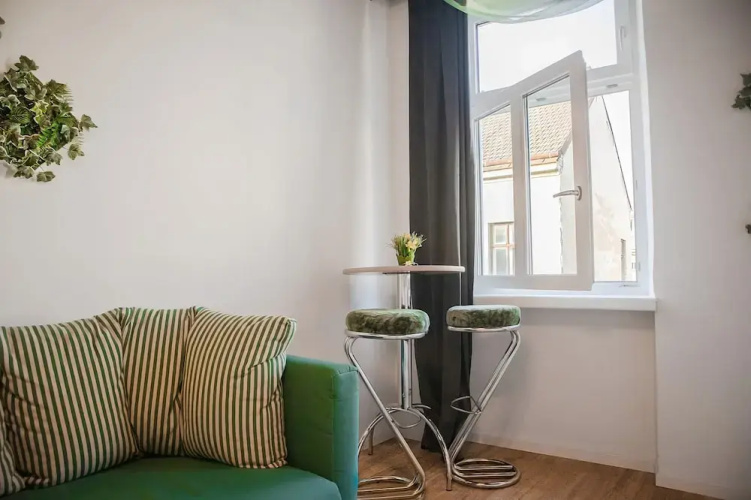 Spacious 2BR Apt Ideal for Longstays