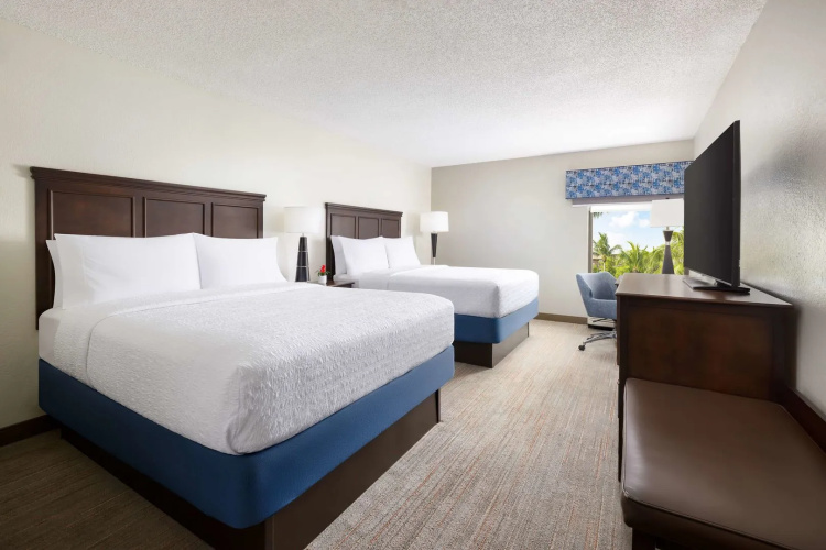 Hampton Inn Naples Central