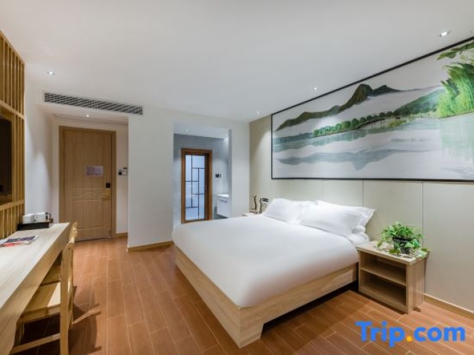 Deluxe Double room with mountain view