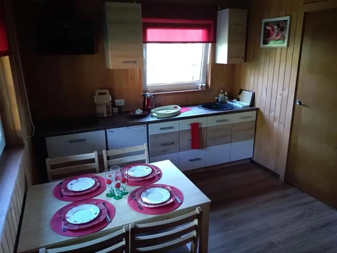 2 Bedrooms Cottage