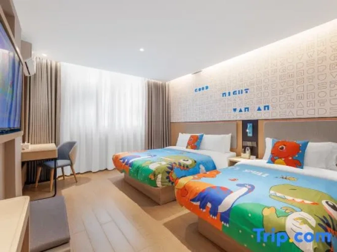 Standard Twin Family room