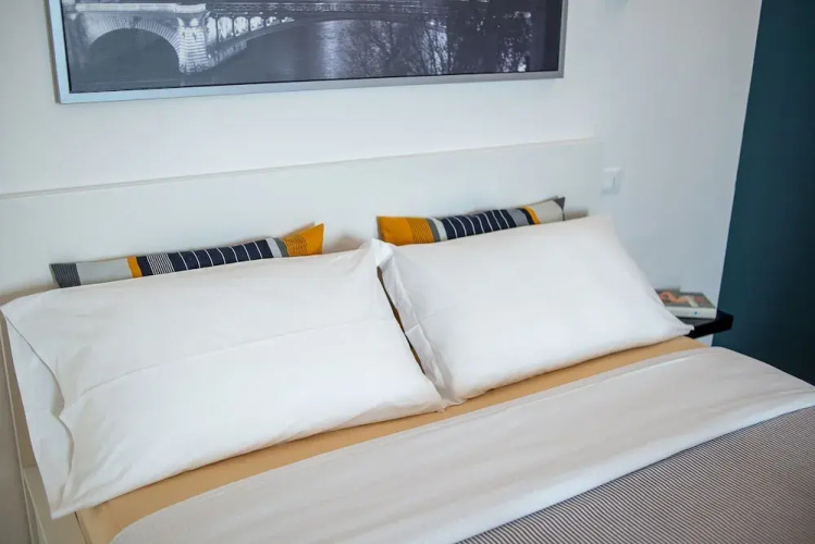 Br Apartments