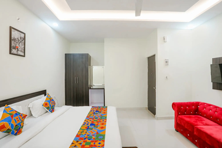 Fabhotel Atharv Palace