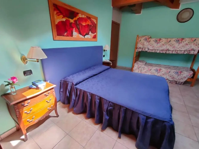 Standard Quadruple room