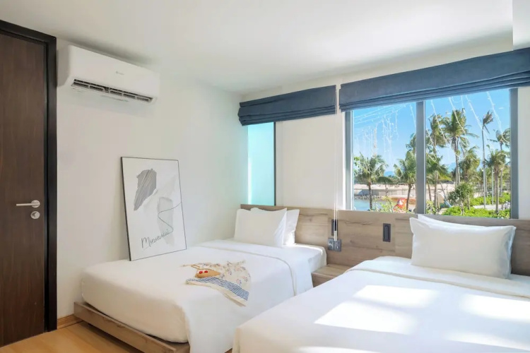 Cozy Front Beach House wid Private Beach