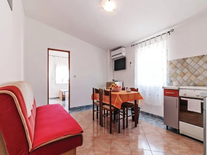 Apartments Hak