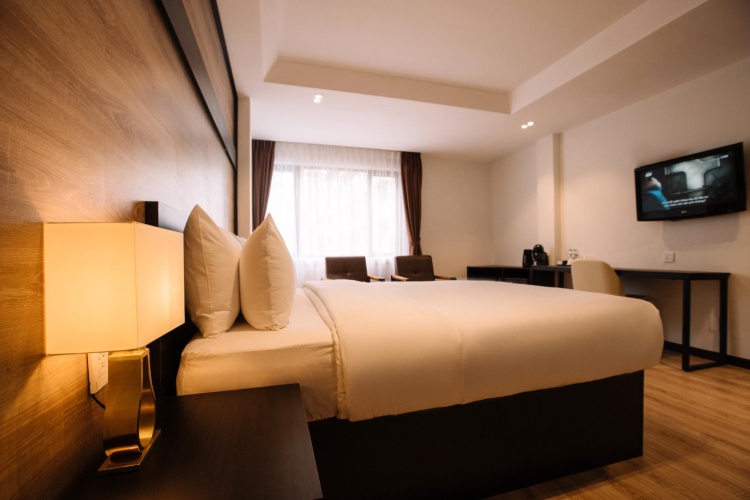 Deluxe Double room with view
