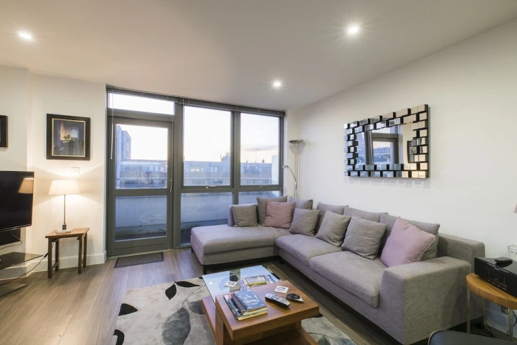 1 Bedroom Apartment with balcony