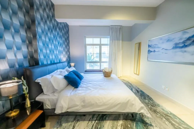 3 Bedrooms Apartment