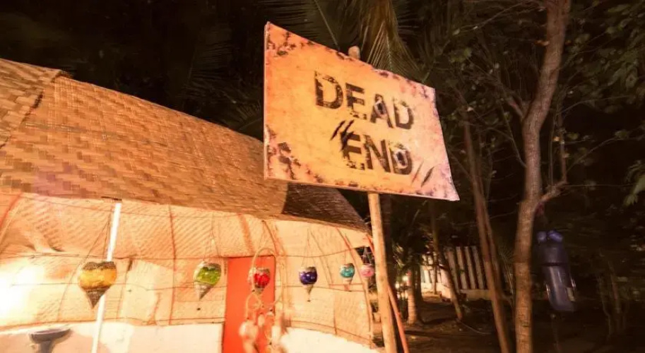 Dead End Resort