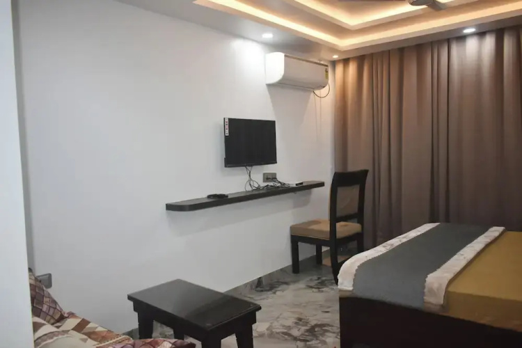 Hotel Neelkanth