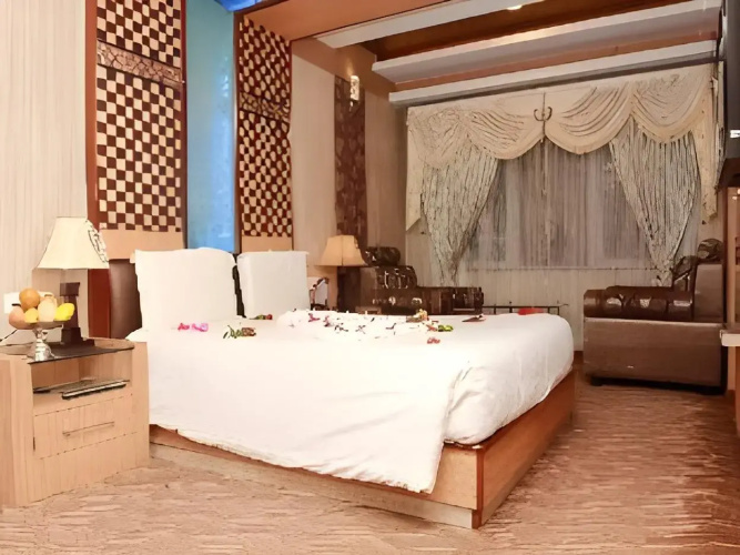 Hotel Astoria Residency