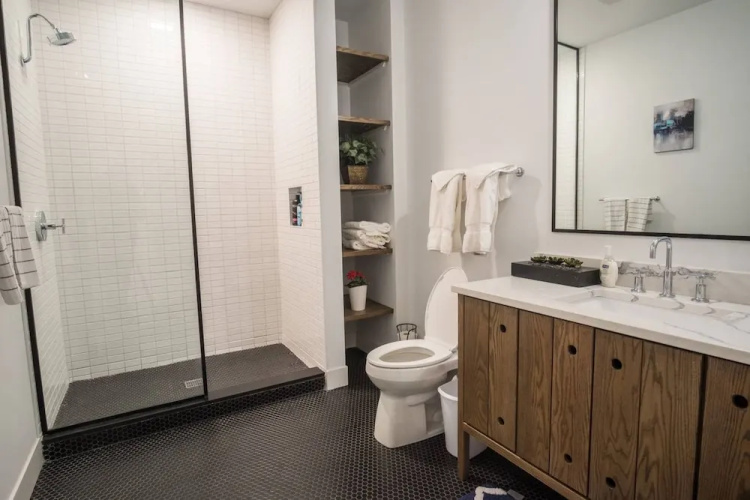Historic 3rd Ward 1BR Loft with Parking