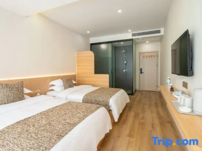 Standard Twin room with sunrise view