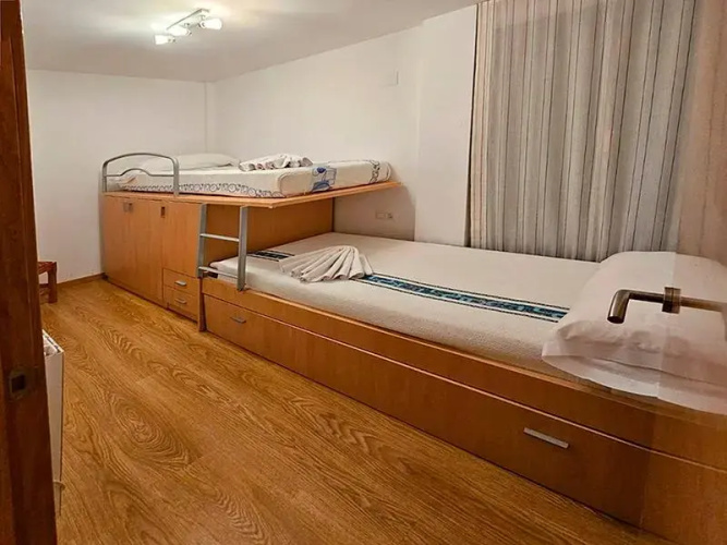 Apartamentos Canfranc Pueblo 3000