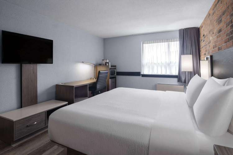 Travelodge By Wyndham Barrie photo 6