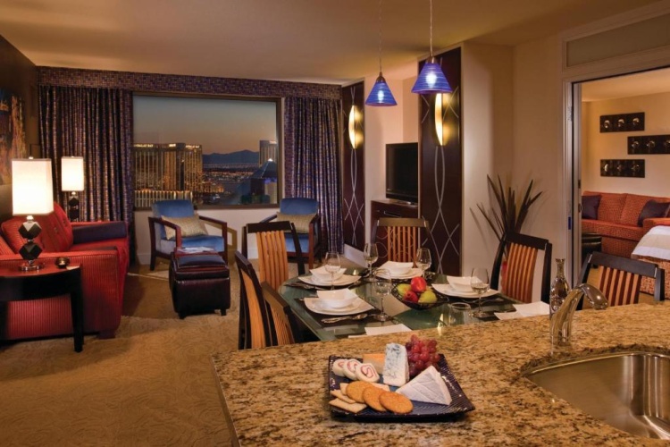 Deluxe Family Suite