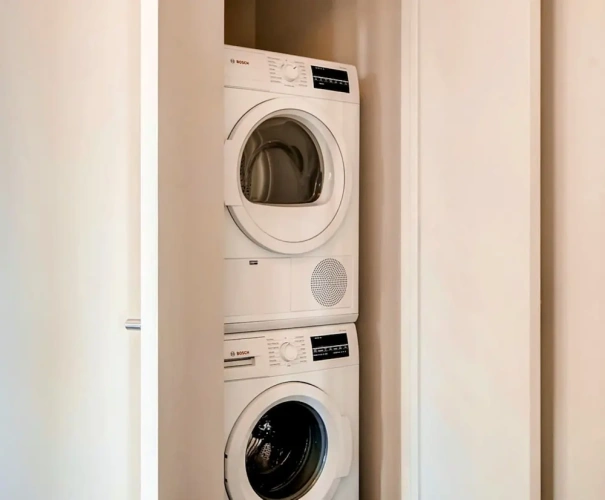 3 Bedrooms Apartment