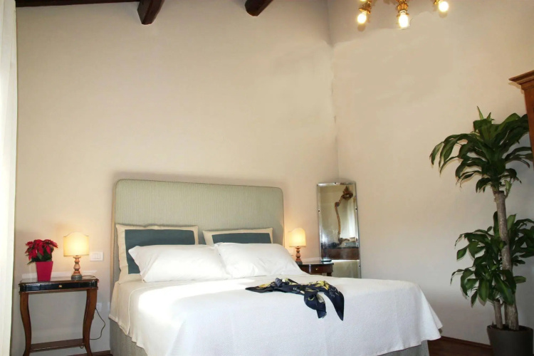 Florence View Apartments