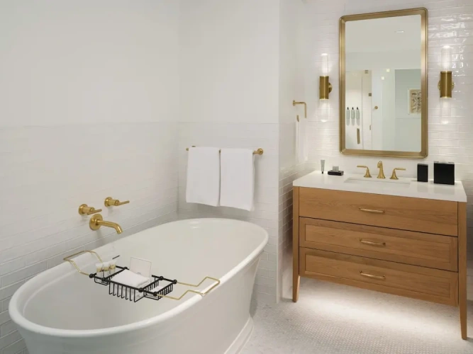 1 Bedroom Double Suite with city view