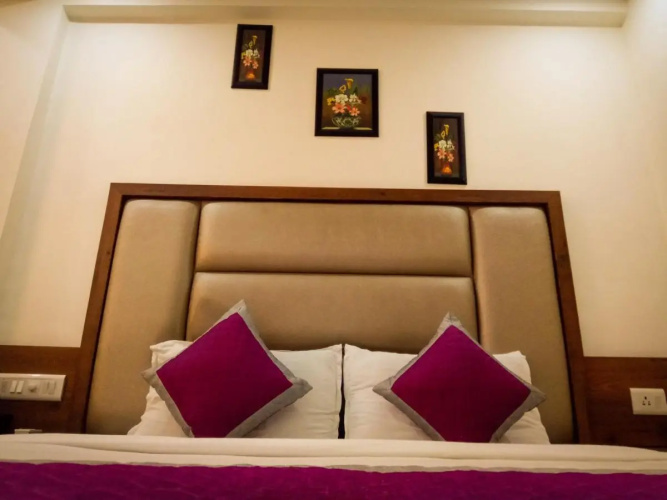 Nexstay Crystal Residency