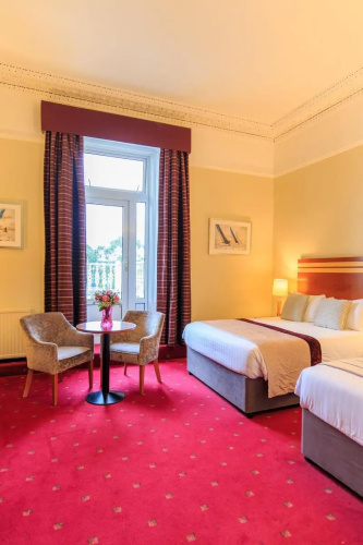 Grand Hotel