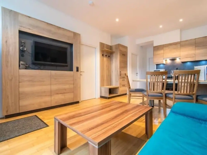 2 Bedrooms Family Apartment with garden view