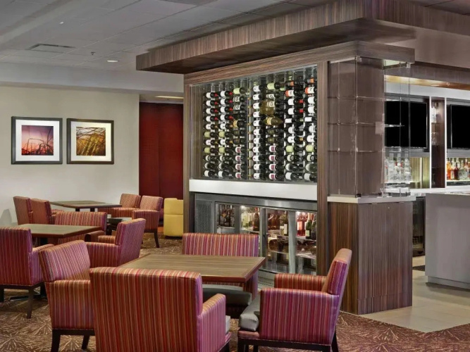 Mayfield Inn & Suites