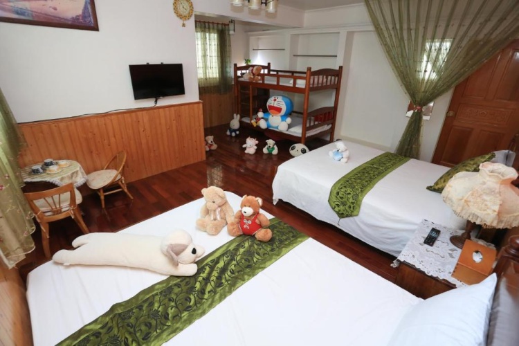 Deluxe Quadruple room