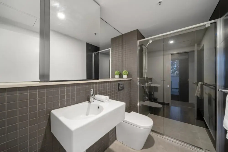 Chic Inner-city 2-bed Abode With Pool, Gym & Sauna