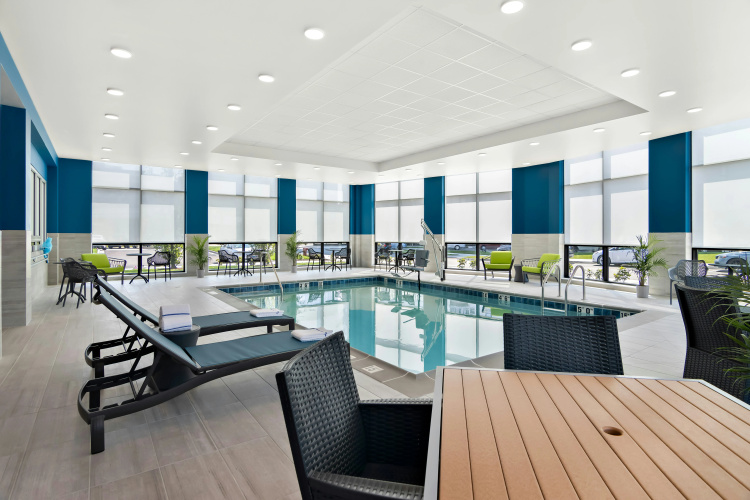 Hampton Inn Suites Chicago Medical District Uic photo 16