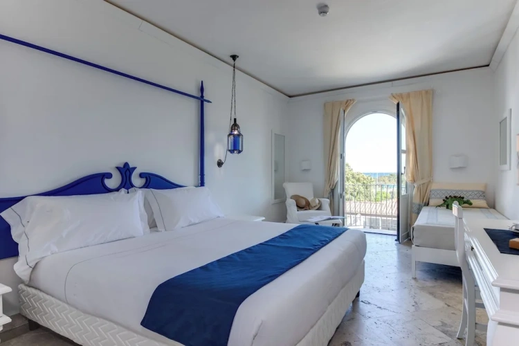 Superior room with sea view