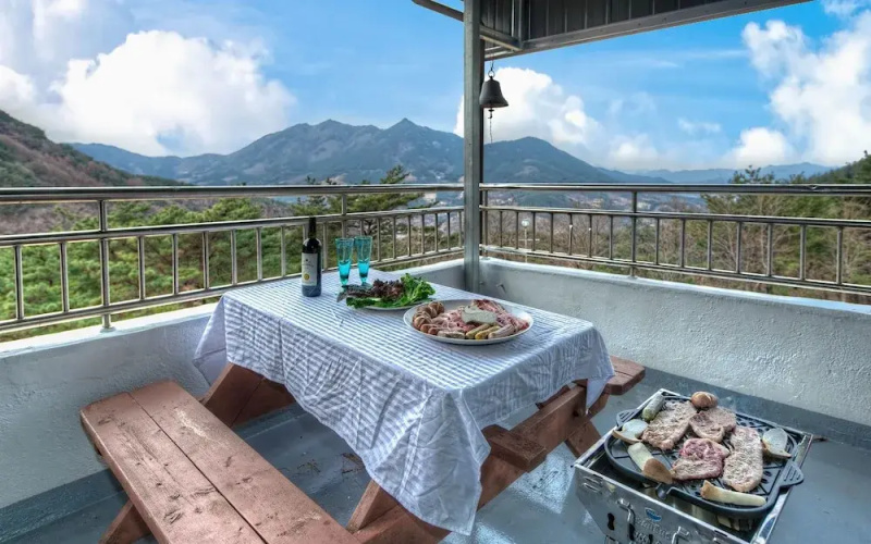 Sancheong Sinsegye Jirisan Resort